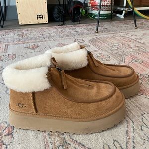 Ugg Funkette Boot Size 9